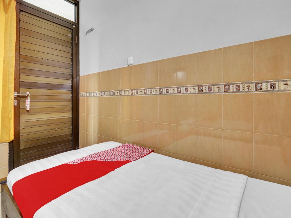 Hotel Oyo 90695 Srikandi Nologaten Yogyakarta